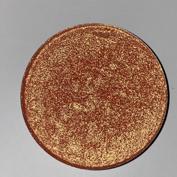 Give Me Glow Eyeshadow Singles from Summer Vibes & Magnetic Quad Palette - Picture 12 of 14